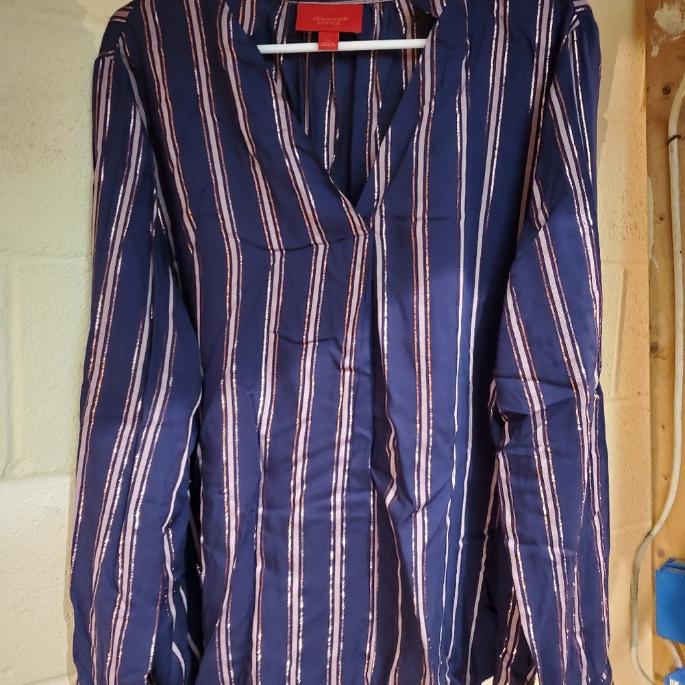 Jennifer Lopez blouse. Size XL. Navy and Champagne
